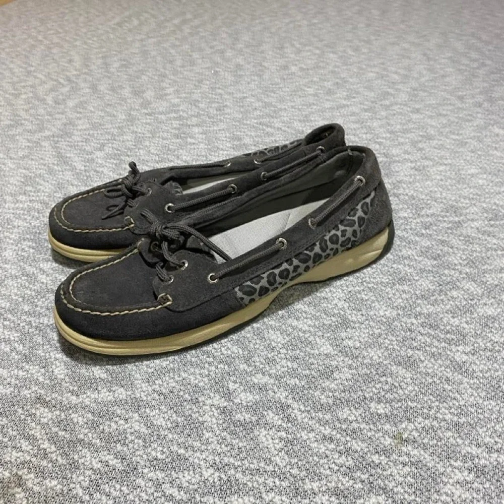 Sperry top sided Black leather boat shoes with white stitching US 10. SKU-B22